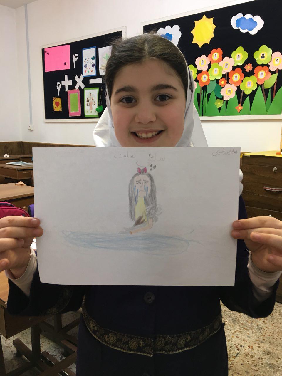 نقاشی های دختران خلاق سوم و همدردی با هموطنانشان