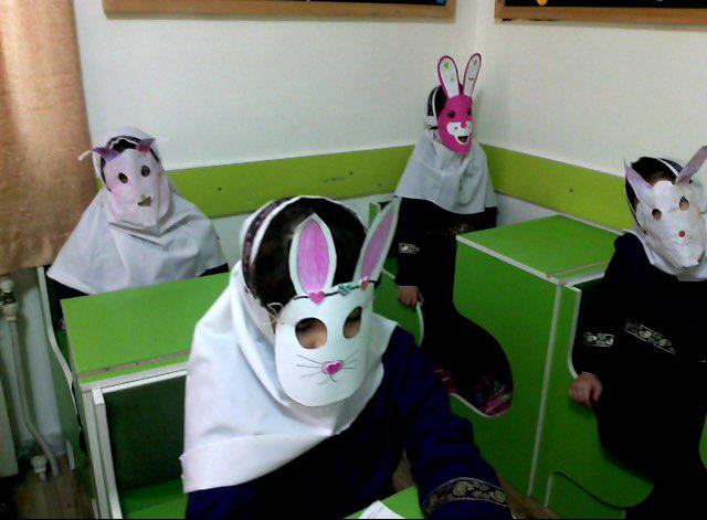 نمایش مدرسه ی خرگوش ها در کلاس دوم «ب»