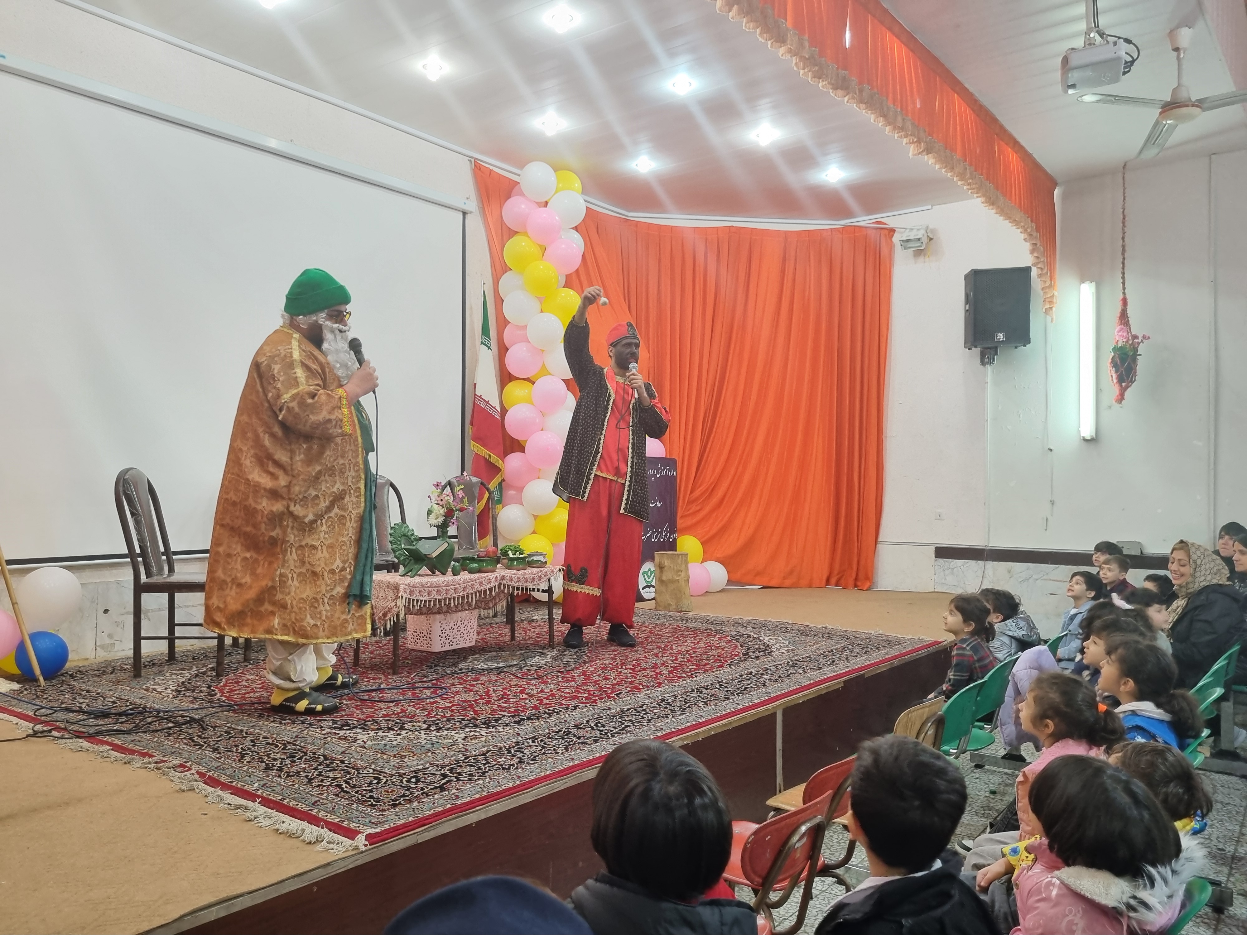 ساعاتی خوش در کانون فرهنگی حضرت زینب (س)با دختران بارانی